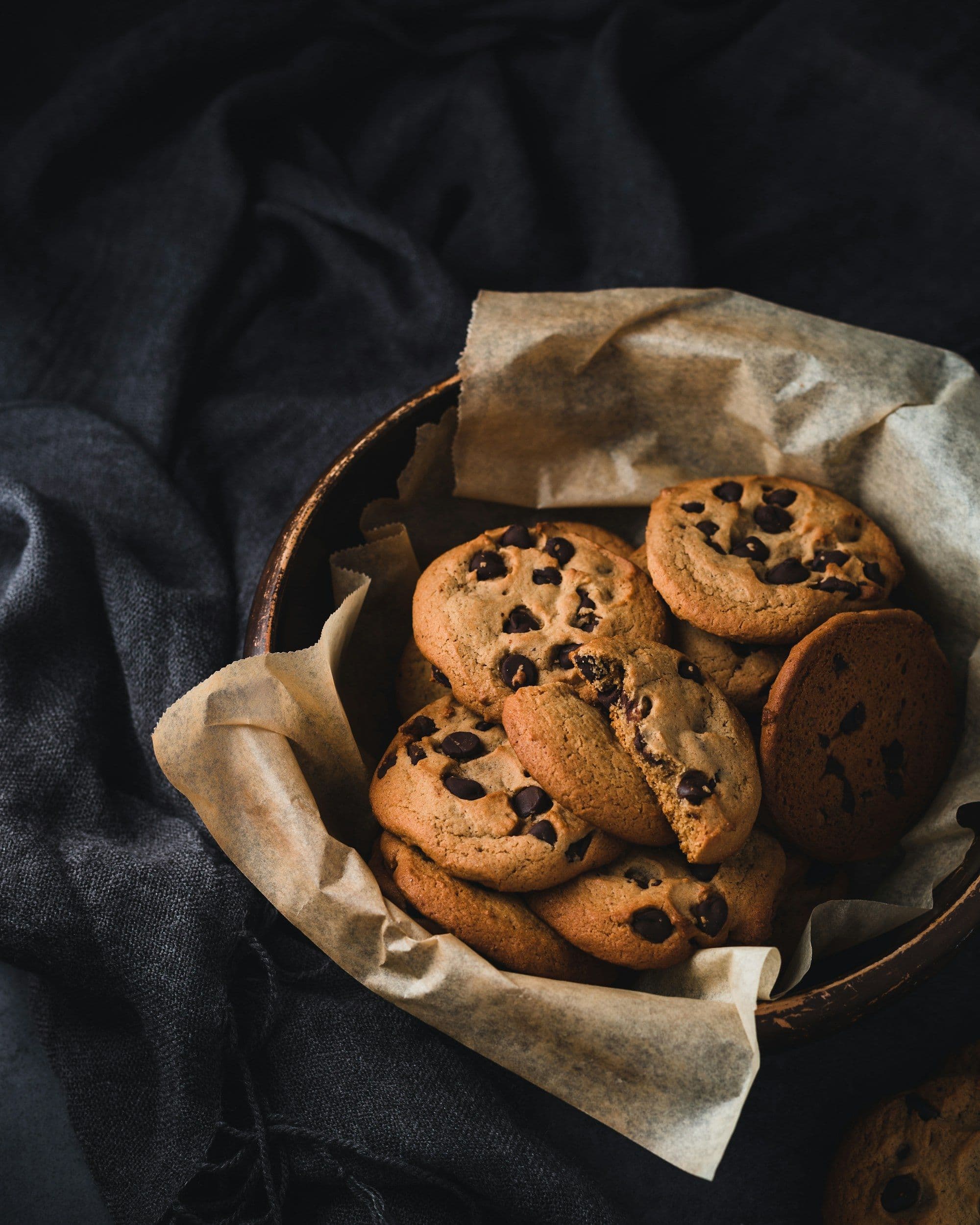 Biscotti stacked in a round brown bowl